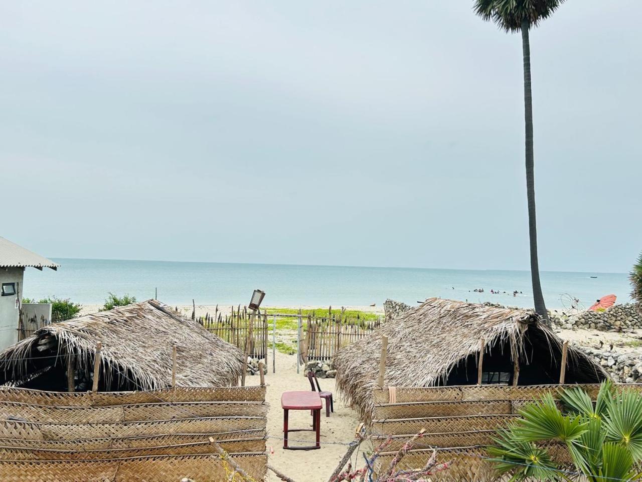 Delft Jeyam Resorts Delft East Exterior photo